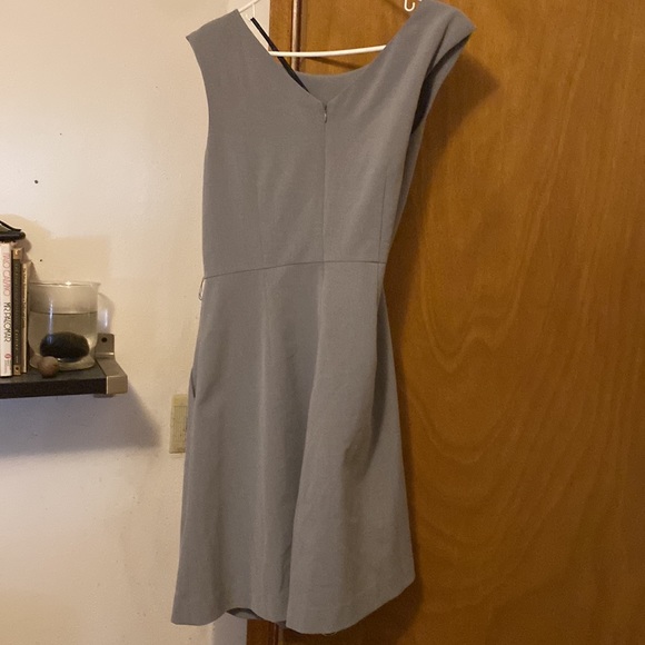 Cute Calvin Klein grey a-line with pockets - Picture 2 of 4